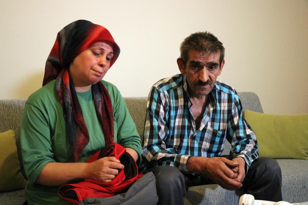 Dershaneye diye evden çıkan Açelya sırra kadem bastı