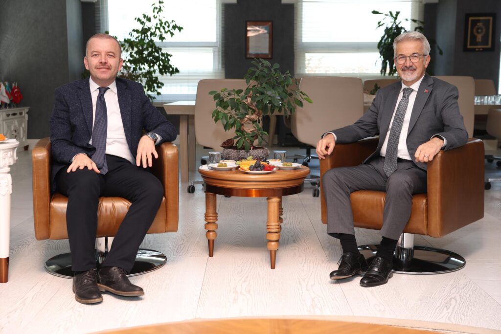 Başkan Erdem’den kaçak yapı itirafı