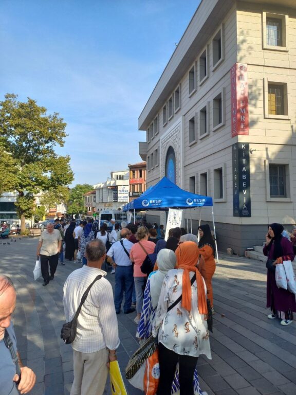 TÜMSİAD’DAN KANDİL SİMİDİ İKRAMI