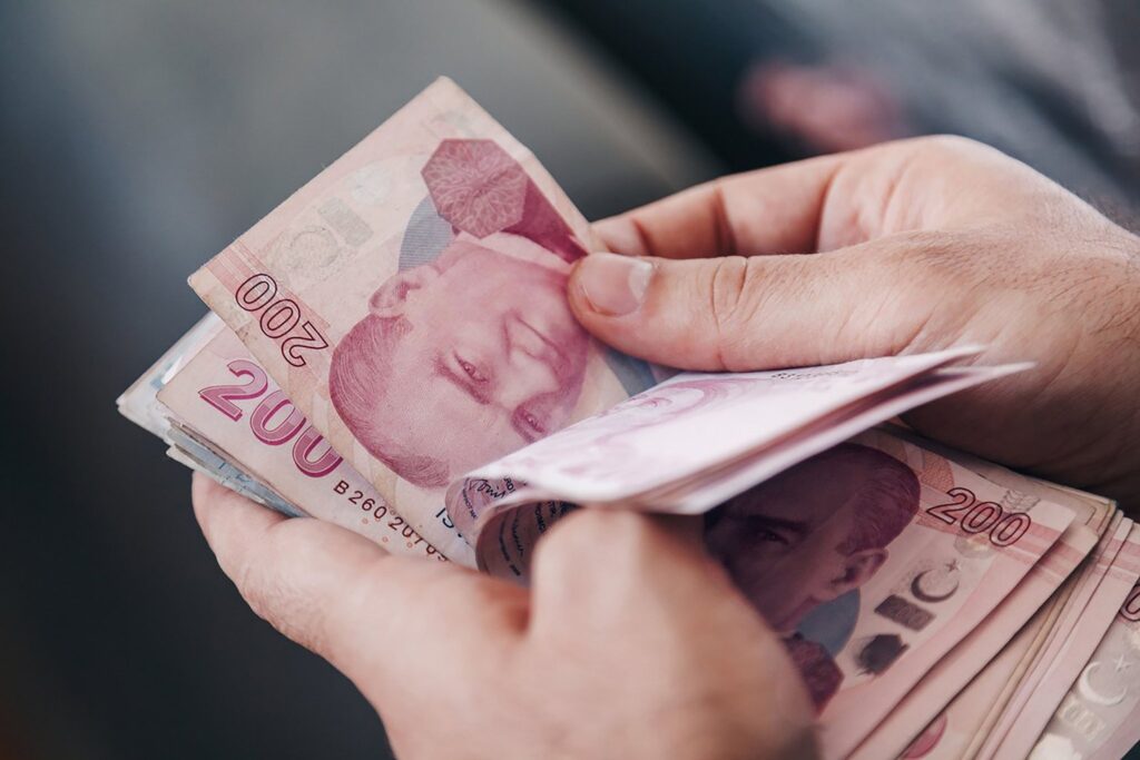 Enflasyon tahminlerine göre ocak ayında maaş zammı ne olacak?