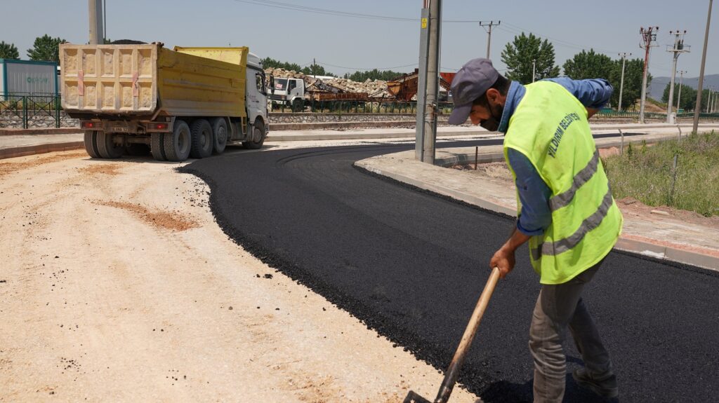 Yıldırım’da cadde ve sokaklar yenileniyor