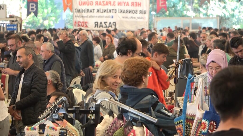 Türkiye’nin dört bir yanından antikacı Bursa’da buluştu