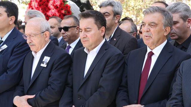 Ali Babacan’ın babası son yolculuğuna uğurlandı