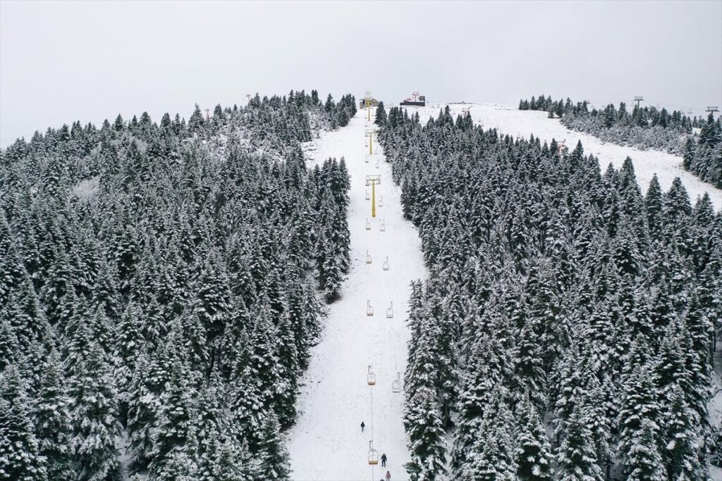 Bursa’ya lapa lapa kar yağdı!