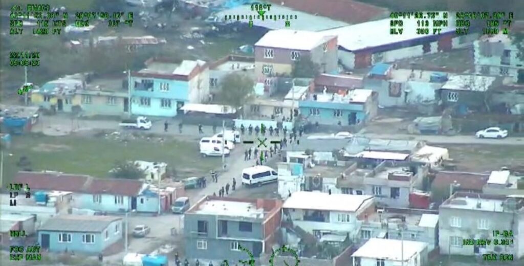 “Bursa’yı bu embesillerden bu sülüklerden temizlemeden durmak yok”