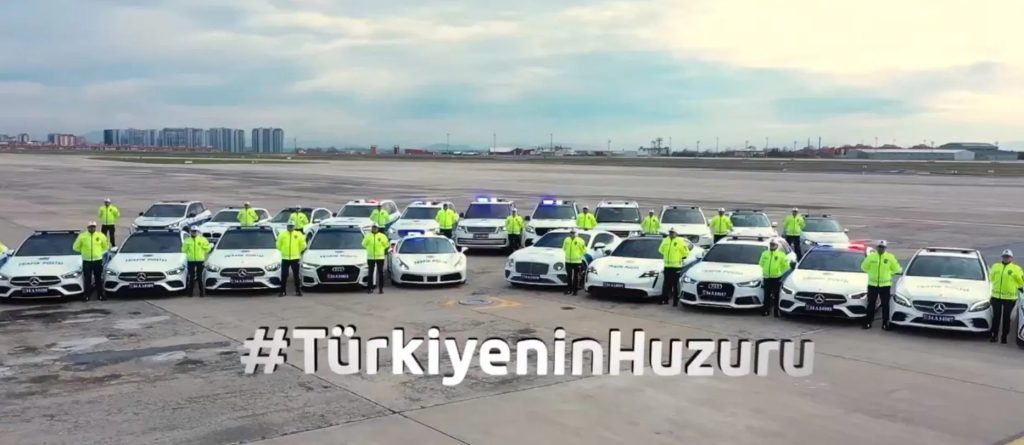 Suç örgütlerinden ele geçirilen 23 araç İstanbul Emniyet Müdürlüğü’ne verildi