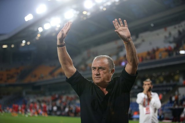 Atina’da Fatih Terim fırtınası
