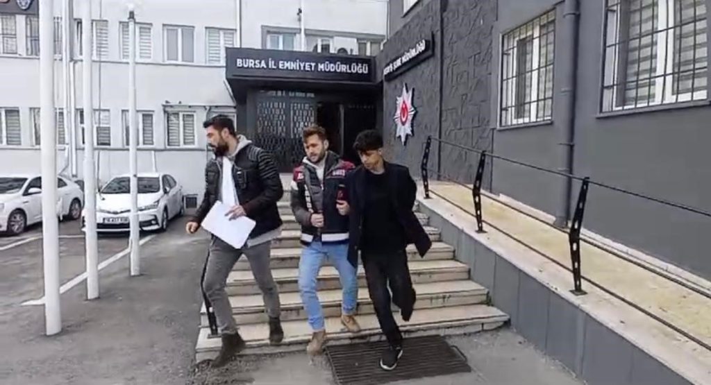 Kendini polis olarak tanıttı 600 bin lirayı böyle dolandırdı