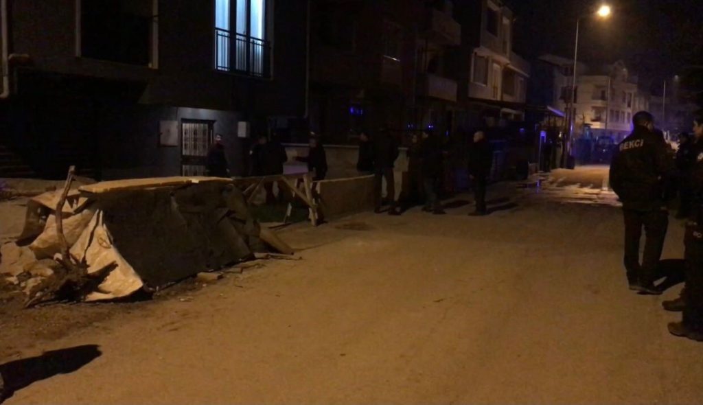 Babasını öldürdü, evden 5 kilometre uzakta yakalandı