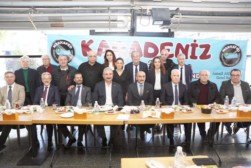 Karadeniz Hamsi Festivali’ne CHP’den ziyaret