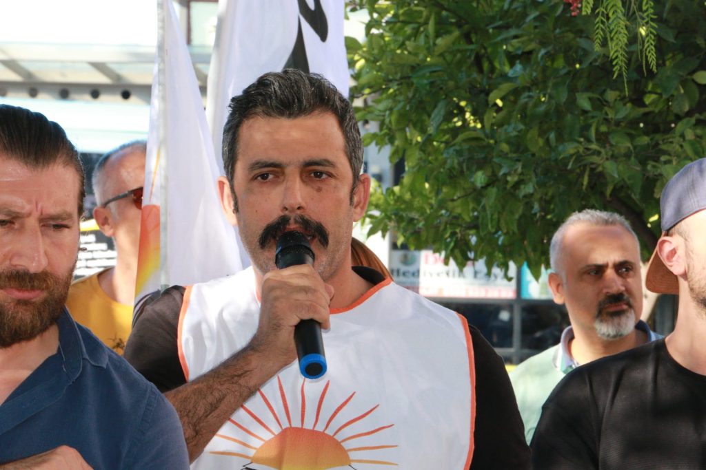 “EK DERS ÜCRETLERİ YATIRILMALIDIR”