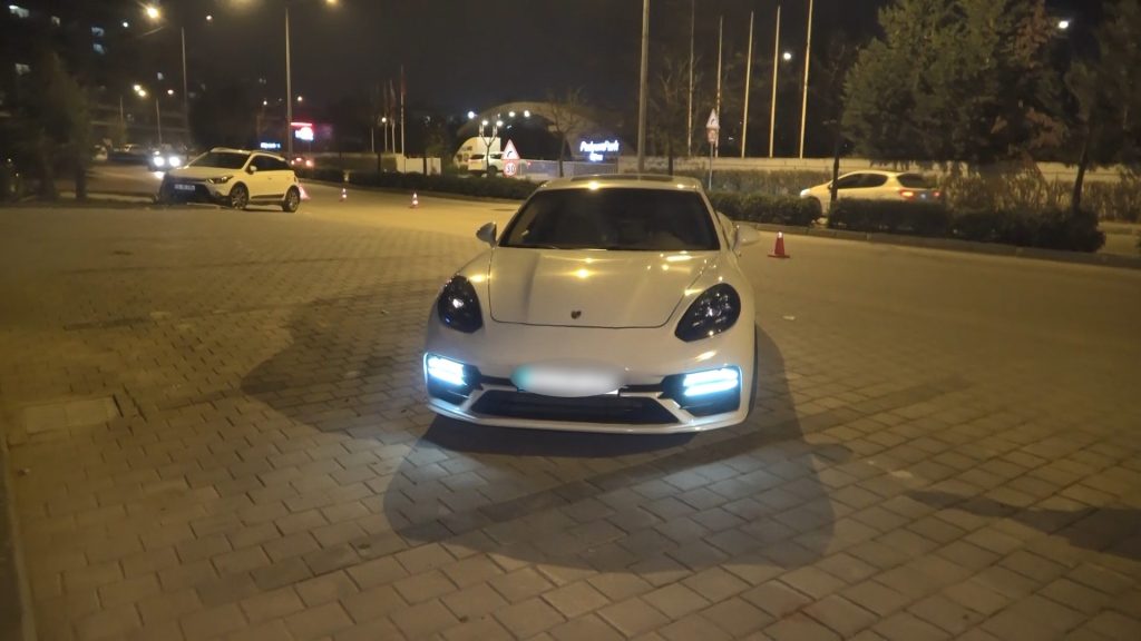 Bursa’da yılbaşı gecesi lüks aracıyla polise yakalandı