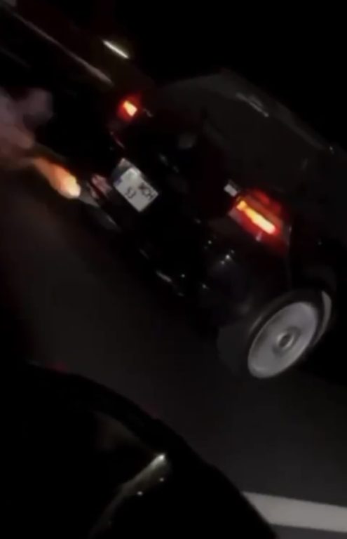 Bursa’da abartı egzoz ile gezen şahıs, polisten kaçamadı