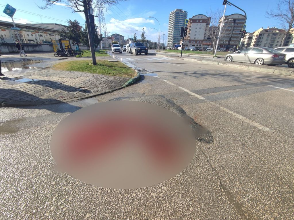 Bursa’da kahreden olay…Okuldan evine giden 13 yaşındaki öğrenci hayatını kaybetti