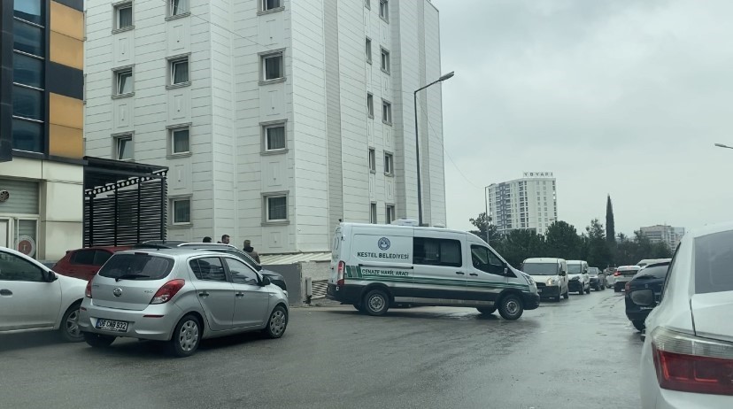 Cinayet davasında delili önemsemeyen sağlık görevlilerine soruşturma