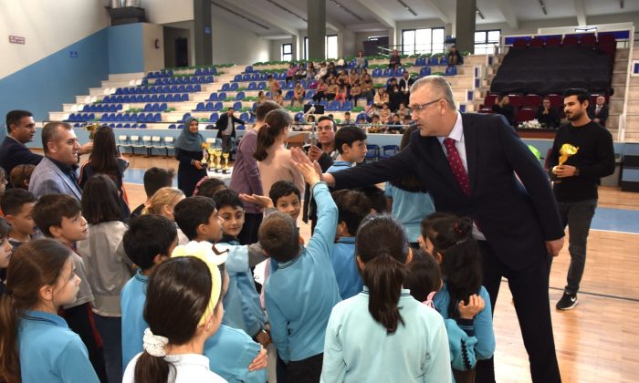 Spor kenti Karacabey’de ‘Geleneksel Çocuk Oyunları’ gerçekleşti