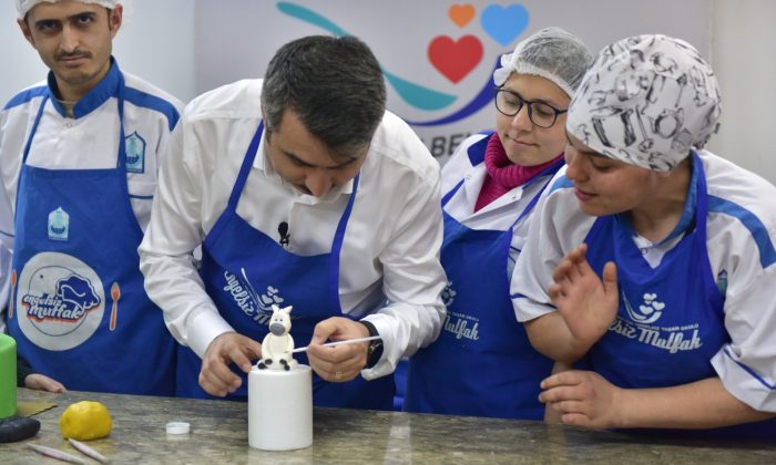 Yıldırım’da engeller aşılıyor