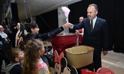 Bursa yetimlerine sahip çıkıyor