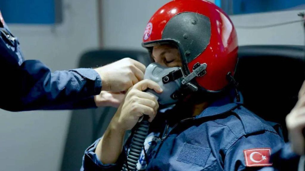 Ertelenen uzay yolculuğunun bu gece 00.49’da başlaması planlanıyor