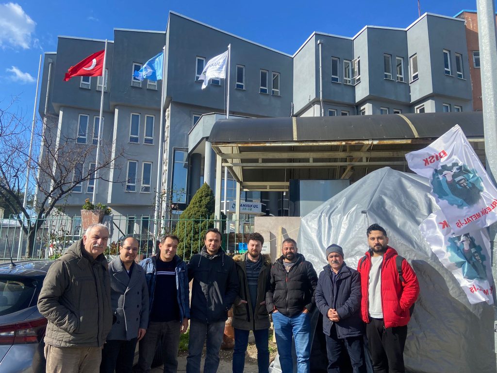 Grevdeki işçilere destek ziyareti