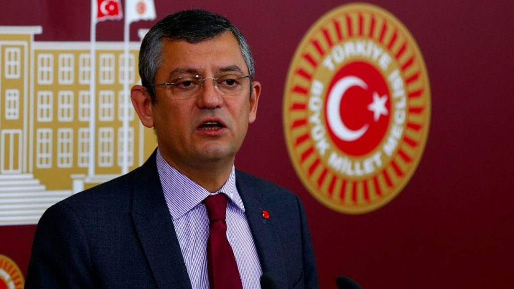 CHP’de aday mesaisi sürüyor