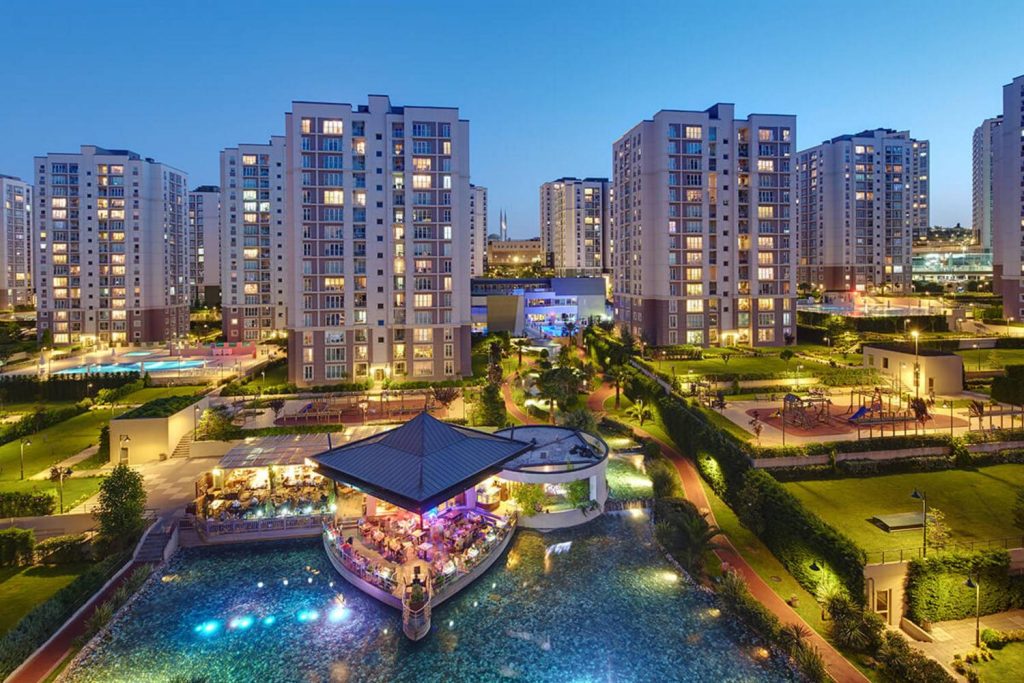 Konut fiyatları dolar bazında geriledi