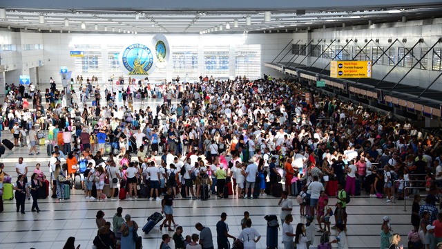 Hava yolu yolcu trafiğinde rekor artış