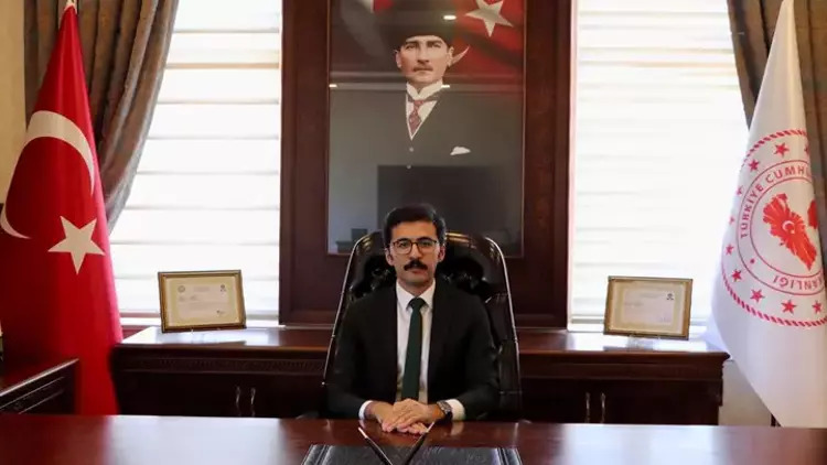 Kahramanmaraş’ın Ekinözü İlçe Kaymakamı Mesut Coşkun evinde ölü bulundu.