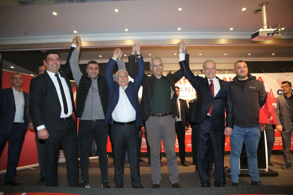 Bozbey’den Mustafakemalpaşa’ya sinema ve sosyal tesis sözü