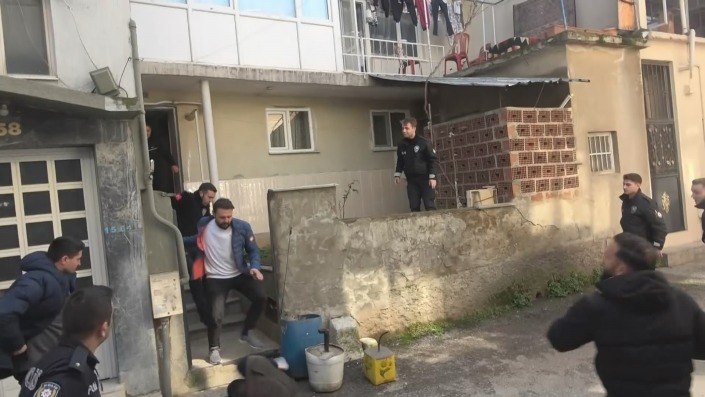 Ablasını rehin aldı, yaşananlar film sahnelerini aratmadı…