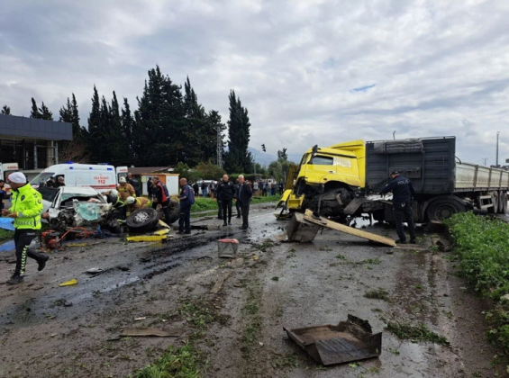 Katliam gibi kaza! 6 ölü