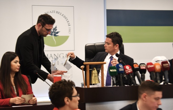 Osmangazi’de yeni dönemin ilk meclis toplantısı gerçekleşti