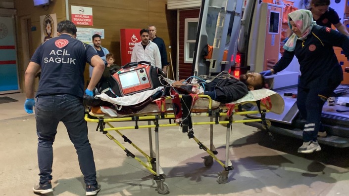 Futbol turnuvasında bıçaklı kavga