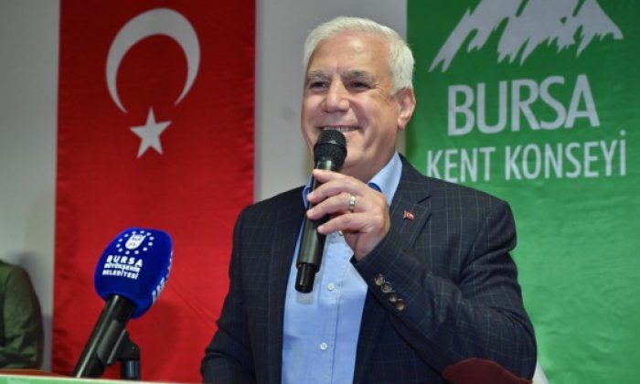 Bozbey: ‘‘Bursa’nın her yaştan insanı gülümsemeye başladı’’