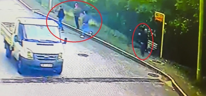 Yaşlı adamın emekli maaşını “tantanacılık” yöntemiyle çalan zanlılar yakalandı