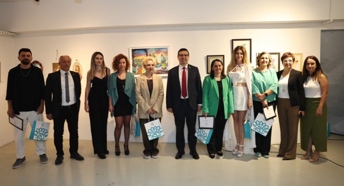 El emeği eserler Nilüfer Sanat Atölyeleri sergisinde açıldı