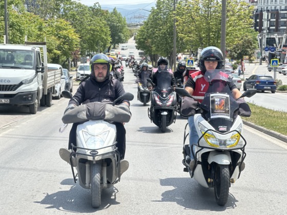 Bursa’da motokuryeler Ata Emre Akman için kontak kapattı