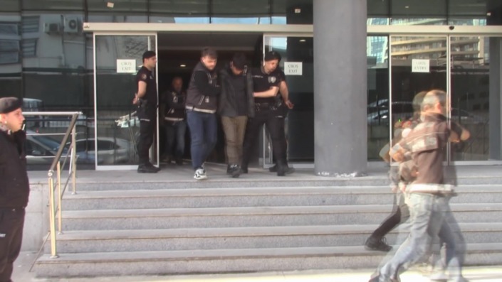 Bursa’da zehir tacirlerine helikopter destekli şok operasyon