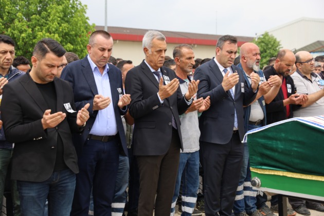 Mesai arkadaşları tarafından son yolculuklarına uğurlandılar