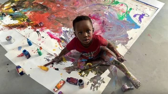 17 aylıkken resim yapmaya başladı, rekor kırdı