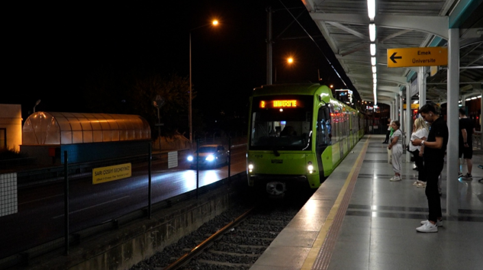 Gece seferlerine Bursalılardan tam not