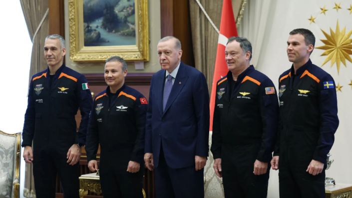 Cumhurbaşkanı Erdoğan, Ax-3 Uzay Misyonu mürettebatını kabul etti