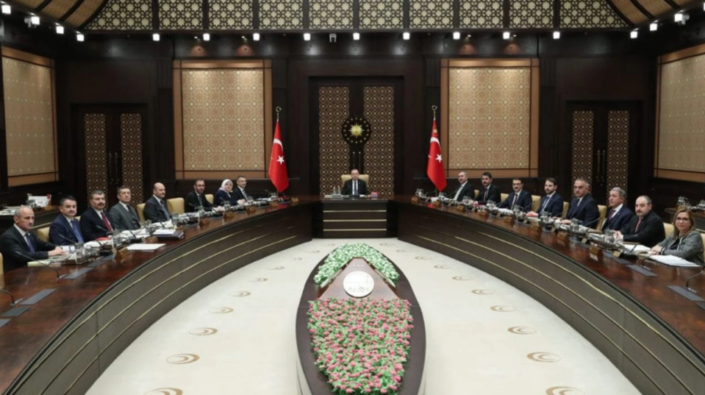 Kabine salı günü toplanıyor!