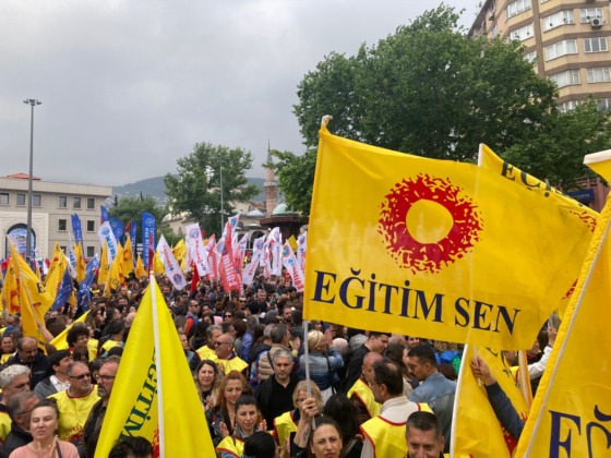 Bursa’da yıl sonu etkinliği için öğrenciler camiye çağrılmasına Eğitim Sen tepki gösterdi