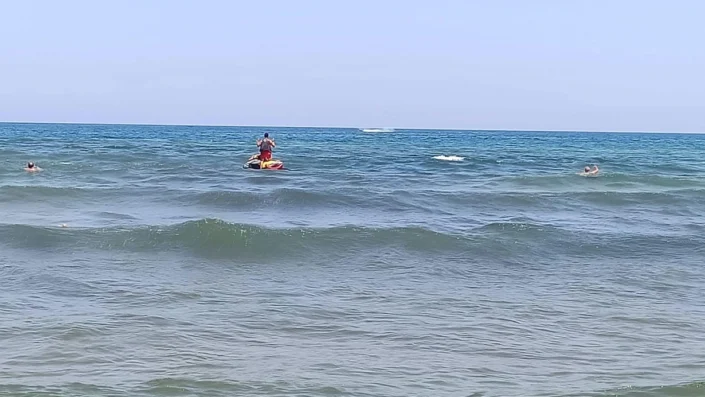 Bir ilçede denize girmek yasaklandı