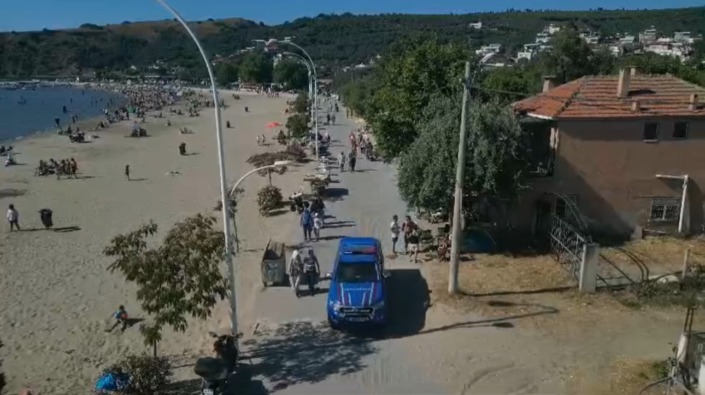 Jandarma, tatil bölgelerinde suça ve suçluya göz açtırmıyor