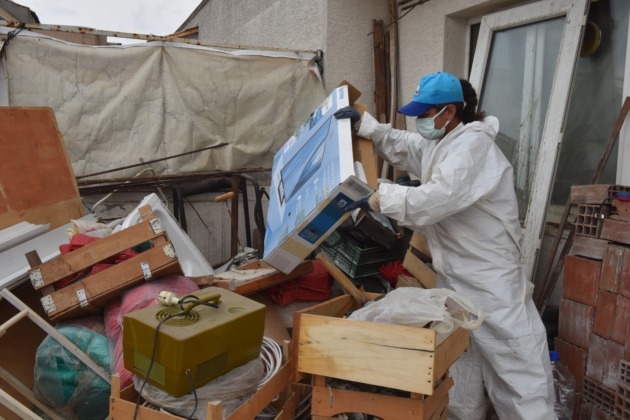 Yıldırım Belediyesi’nden ‘çöp’ ev mesaisi