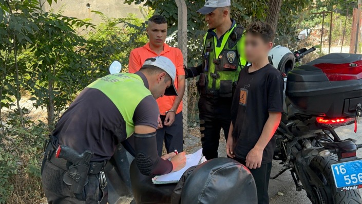 Bursa’da motosikletli torbacılar böyle yakalandı