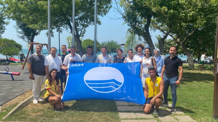 Bursa sahillerinde ‘Mavi Bayrak’ dalgalanıyor