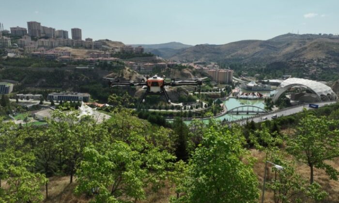 Ankara’nın havadan ilaçlanması Bursa’dan